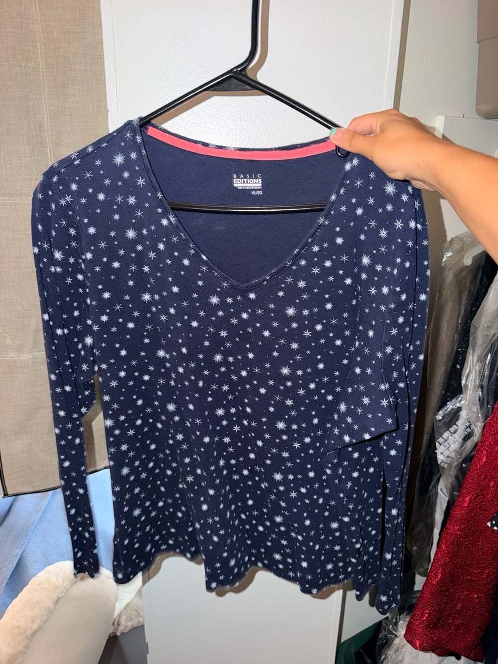 Basic Editions Long Sleeve V-Neck Star Print T-Shirt Size XL Navy